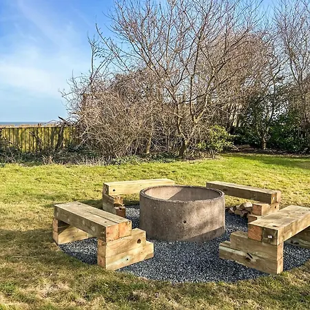 Stunning In Endelave With Wifi Holiday home *