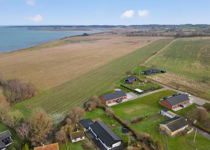 Stunning In Endelave With Wifi Ferienhaus